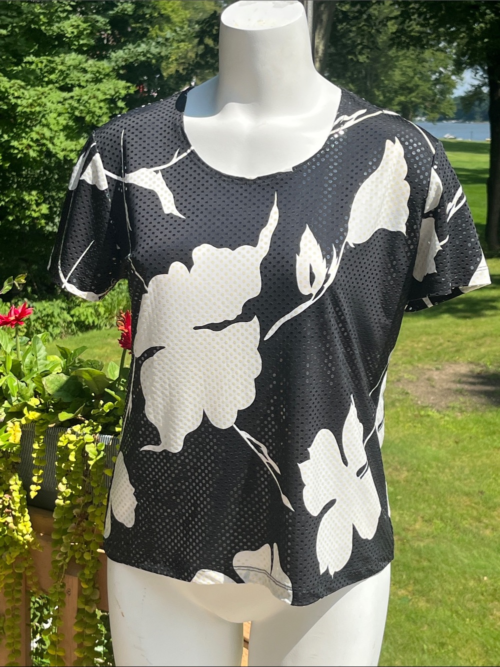 Vintage 80’s/90’s Amica sparkling abstract floral top M